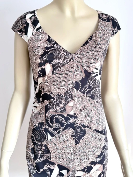 Karen Millen England dress - Picture 3 of 14